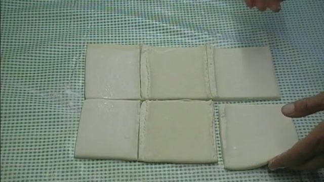 БЫСТРЫЕ ПИРОЖКИ С ЛУКОМ И ЯЙЦОМ ИЗ СЛОЕНОГО ТЕСТА. ПИРОЖКИ БЕЗ ЗАМОРОЧЕК. смотреть онлайн