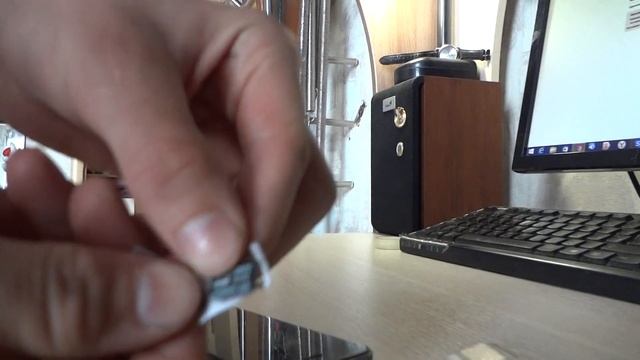 Застряла симка в Iphone--Как ее достать?? смотреть онлайн