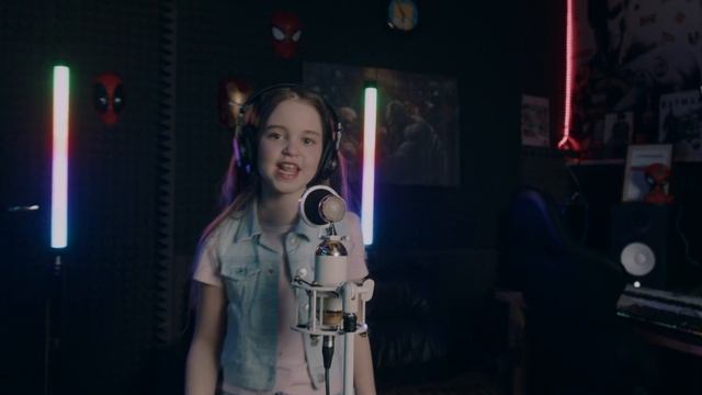 Elizabete Kārkliņa - Шаг вперёд (Cover Милана Хаметова) смотреть онлайн