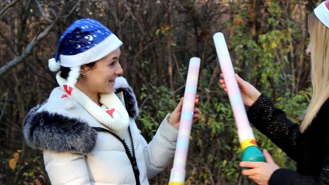 Пускатели конфетти, серпантин к Новому году смотреть онлайн