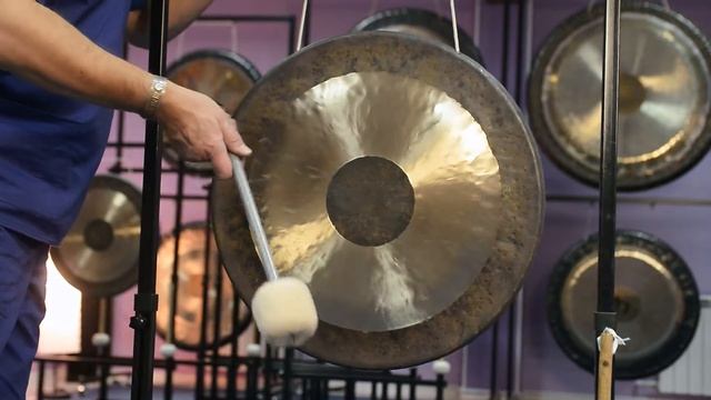 Гонг Тибетский, диаметр 59 см (2). В Центре поющих чаш и гонгов на Алтае. / Поющие чаши купить смотреть онлайн