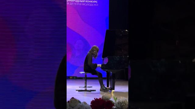 Тулегенова Аиша - "Лунная соната" Л. Бетховен смотреть онлайн