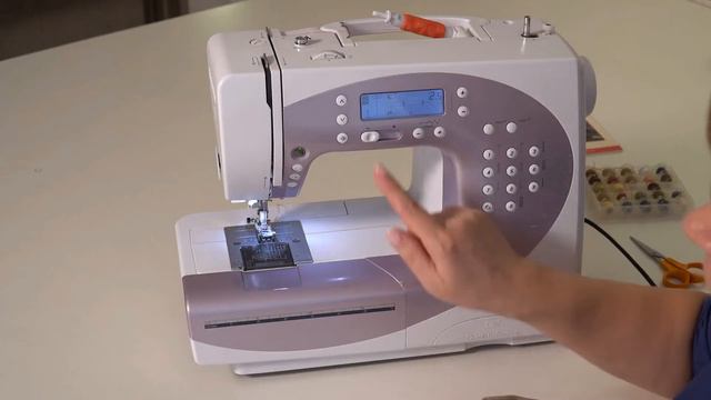 Опытная швея про компьютеризированную швейную машинку Bernina #швейныехитрости смотреть онлайн