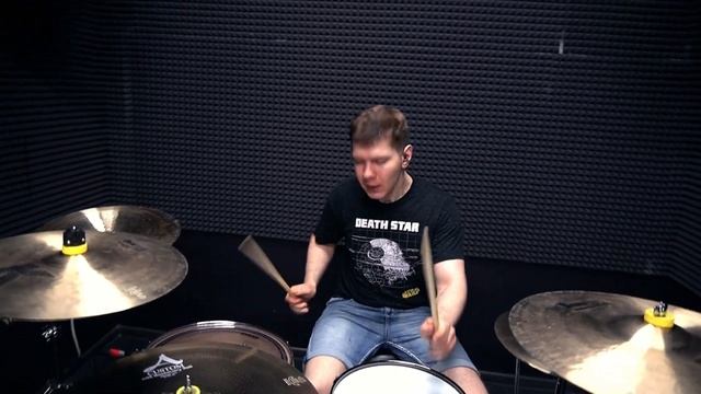 blink 182 - Dogs Eating Dogs смотреть онлайн