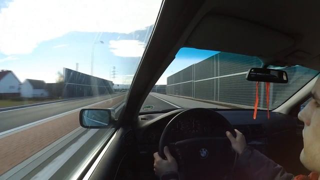 BMW 520i e39 M52B20 1996 Test Drive Onboard