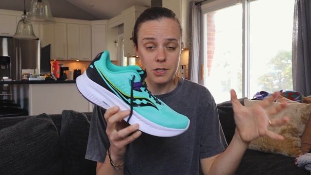 FIRST RUN IMPRESSIONS: SAUCONY GUIDE 15 смотреть онлайн