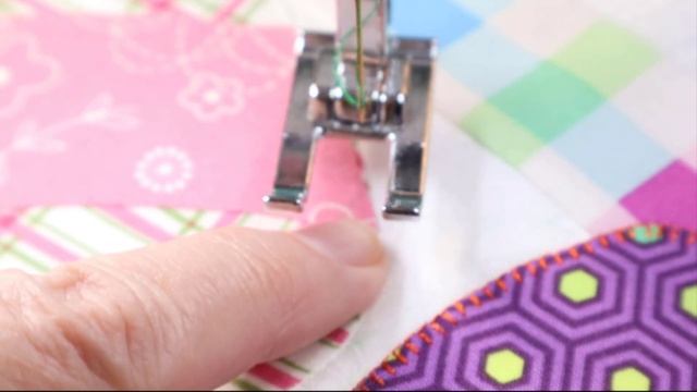 Basic Machine Applique Part Three смотреть онлайн