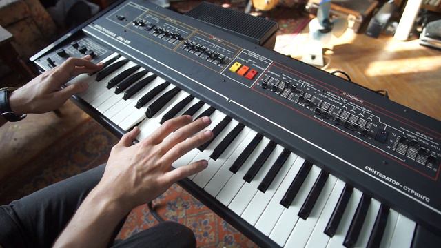 ELEKTRONIKA EM-25 STRING-ORGAN ANALOG synth Synthesizer vintage USSR soviet смотреть онлайн
