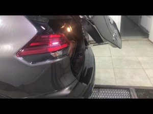 на Nissan X-Trail 2021 года установили электропривод багажника от Autolifttech.net