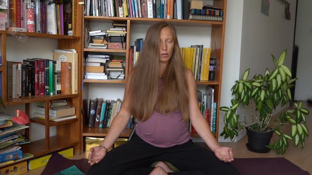 Mantra of Goddesses Kali and Durga/ Meditation смотреть онлайн