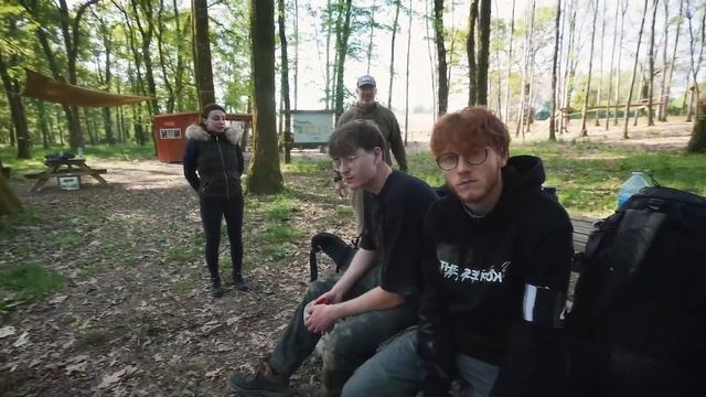SURVIVRE 48H DANS UNE FORÊT ! (comme des militaires) смотреть онлайн
