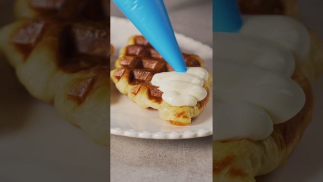 Необычный способ! КРУАССАНЫ В ВАФЕЛЬНИЦЕ | рецепт от ВкусВилла смотреть онлайн