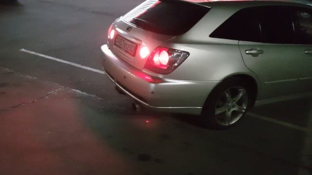 Lexus IS300 прямоточный выхлоп на компонентах MG RACE 2JZGE смотреть онлайн