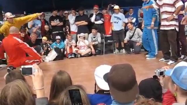 Сникерс Урбания 2009. Санкт-Петербург смотреть онлайн