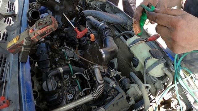 Peugeot Partner Enjektör Mazot Mazot kaçırıyor / Enjektör Tahliye Hortumları Nasıl değiştirilir смотреть онлайн