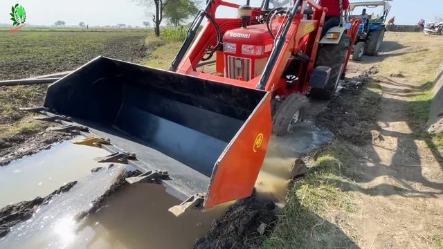 Tractor JCB Machine on Swaraj 963 FE Loading Mud in Trolley Eicher 485 Sonalika 60 Rx смотреть онлайн