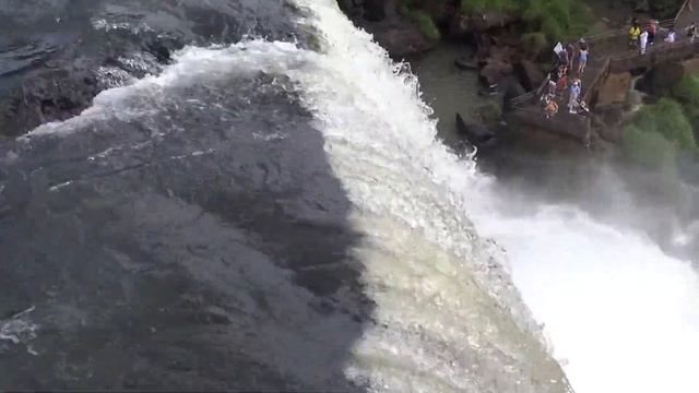 Touching Iguazú Falls - Iguazú Falls, Misiones Province, Argentina смотреть онлайн