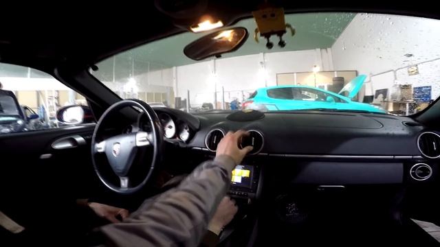 Porsche Boxster S смотреть онлайн