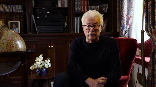 Ken Follett on his favourite genres to write in, and how they inspired Never смотреть онлайн
