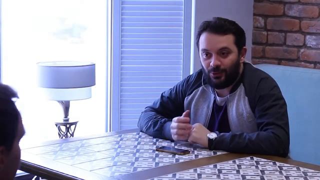 Первое интервью Оганисян Каруш «Общительный Английский» смотреть онлайн