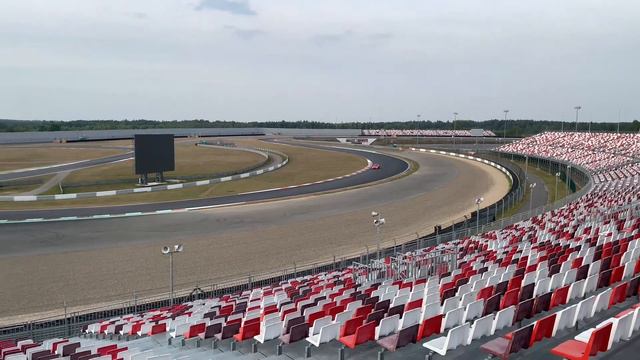 Незабываемый подарок на день рождения от любимой. Покатушки на Moscow Raceway смотреть онлайн