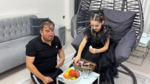 ELİF SİNEM KRALİÇE OLDU !! MURAT KÖLE OLDU !! KARANLIKLAR KRALİÇESİ KÖTÜLÜK YAPIYOR !!