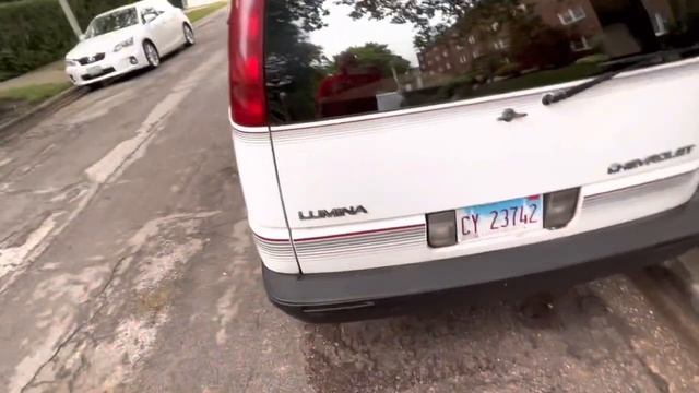 Found on the street:1990s Chevrolet Lumina APV van смотреть онлайн