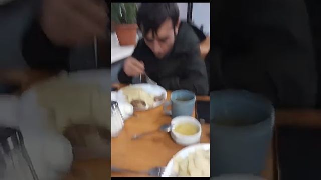 всем кто водит зерновозы достаётся самая лучшая еда