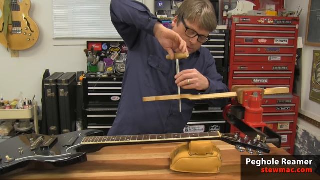 Upgrading guitar tuners: what you need to know смотреть онлайн