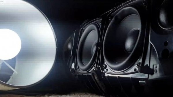JBL XTREME 3 HUGE FLEX OFF-GRILL WOOFER BENDING BASS TEST