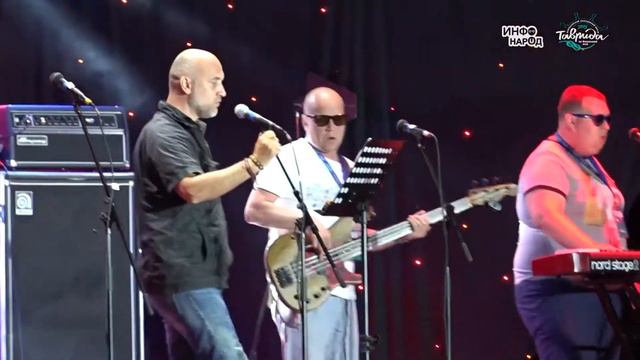Таврида 2015. Захар Прилепин. Песня: "Кто не с нами мама, те не здесь" смотреть онлайн
