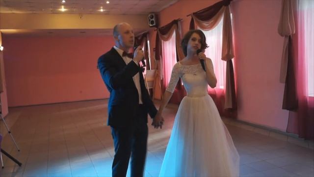 Помолимся за родителей!Песня от жениха и невесты родителям. смотреть онлайн