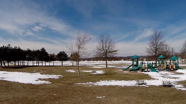 Первый полет на Quadcopter со стабилизированной платформой для камеры GoPro смотреть онлайн