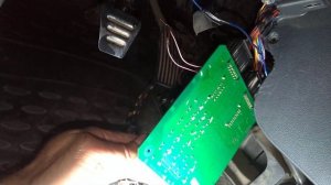 Приора не работают правые стеклоподъемники, причина найдена.