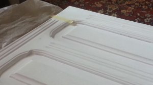 Перекрашиваем лакированную дверь в другой цвет