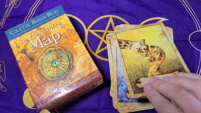 The Enchanted Map Oracle Deck Full Flip Thru смотреть онлайн