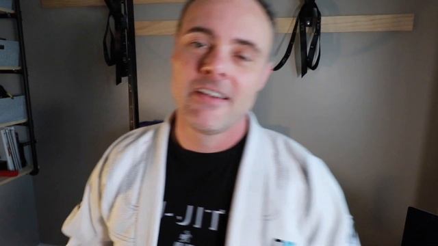 How To Wear A BJJ Gi (PLUS 4 Ways To Tie Your Belt)