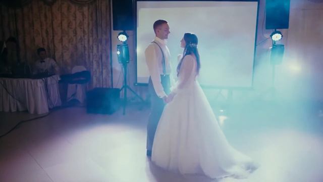 Потрясающая свадьба Владимира и Юлии. Ведущий Радмир Гайсаров. смотреть онлайн