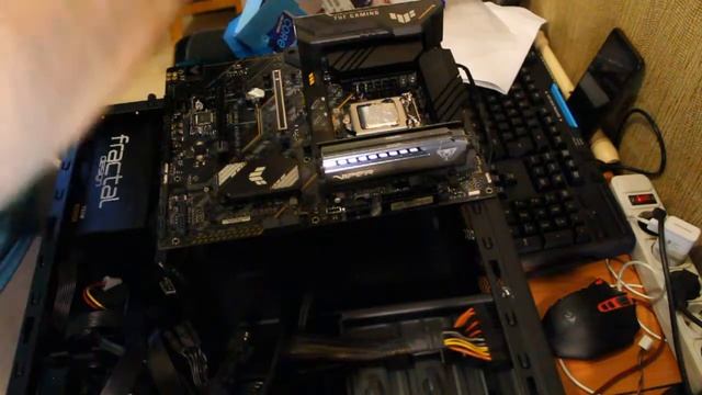 Монтаж нового i9 11900к и материнки asus b560 plus WIFI смотреть онлайн