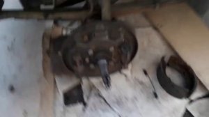 Замена передних тормозных барабанов с колодками HD78