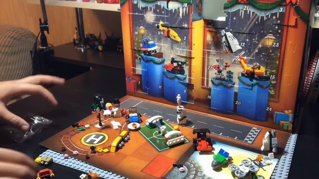 Обзор Набора Лего Сити 60201 Новогодний Календарь с Benny Bricks / Lego City 60201 Advent Calendar смотреть онлайн