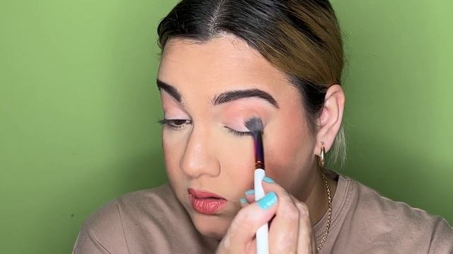 HUSBAND BUYS MAKEUP AT DOLLAR STORE MAKEUP CHALLENGE смотреть онлайн