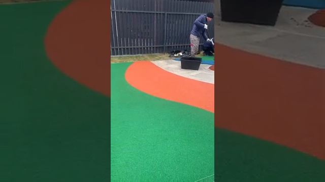 Укладка цветной резиновой крошки смотреть онлайн