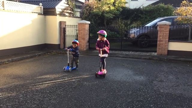 Light Up Scooter - Globber Primo Foldable Lights Scooter #Globberscooter смотреть онлайн