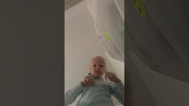 у меня реально есть сестра который один год смотреть онлайн