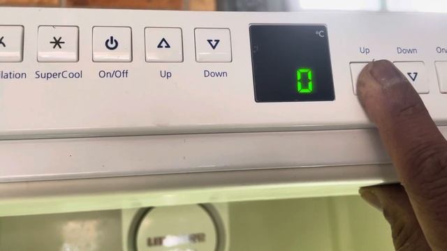 Activation of sensor test mode on Liebherr square button models смотреть онлайн