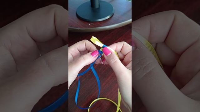 МК "браслет зі стрічок" проект для 5-их класів смотреть онлайн