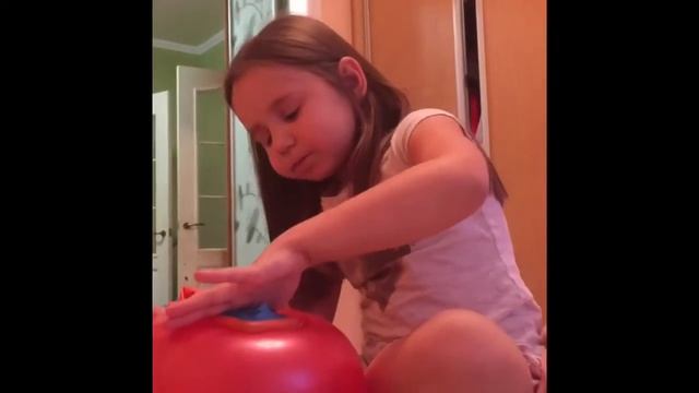 Лайфхак! Как сделать чехол для телефона из надувного шарика? смотреть онлайн