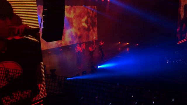 Stray Kids UNVEIL TOUR "I AM..." in Moscow - Hellevator (190804) смотреть онлайн