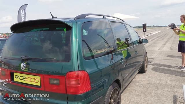 700HP VW Sharan VR6 Turbo Shooting Flames! ? Rev's & Dragrace Vs 510HP Golf Mk3 VR6 Turbo